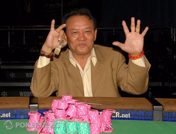 13_4 than bai poker.jpg