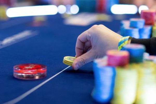 Chien-thang-poker.jpg