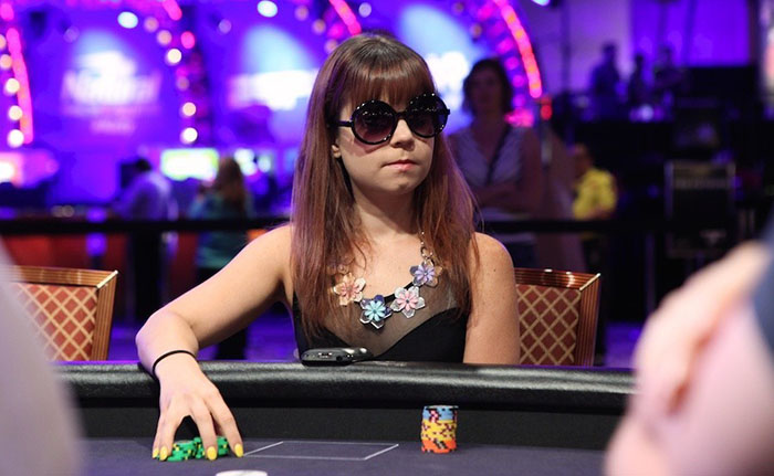 tay choi poker3.jpg